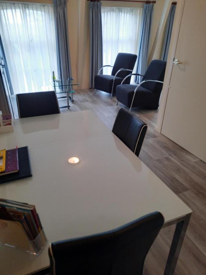 Logement 'De Witte Klok' Oude Bildtzijl Екстериор снимка