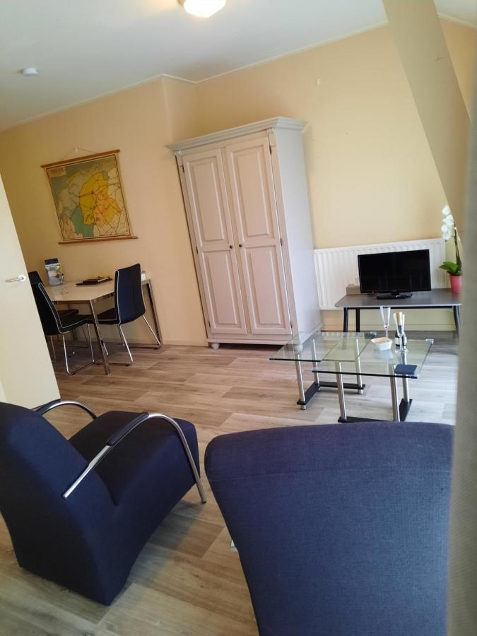 Logement 'De Witte Klok' Oude Bildtzijl Екстериор снимка